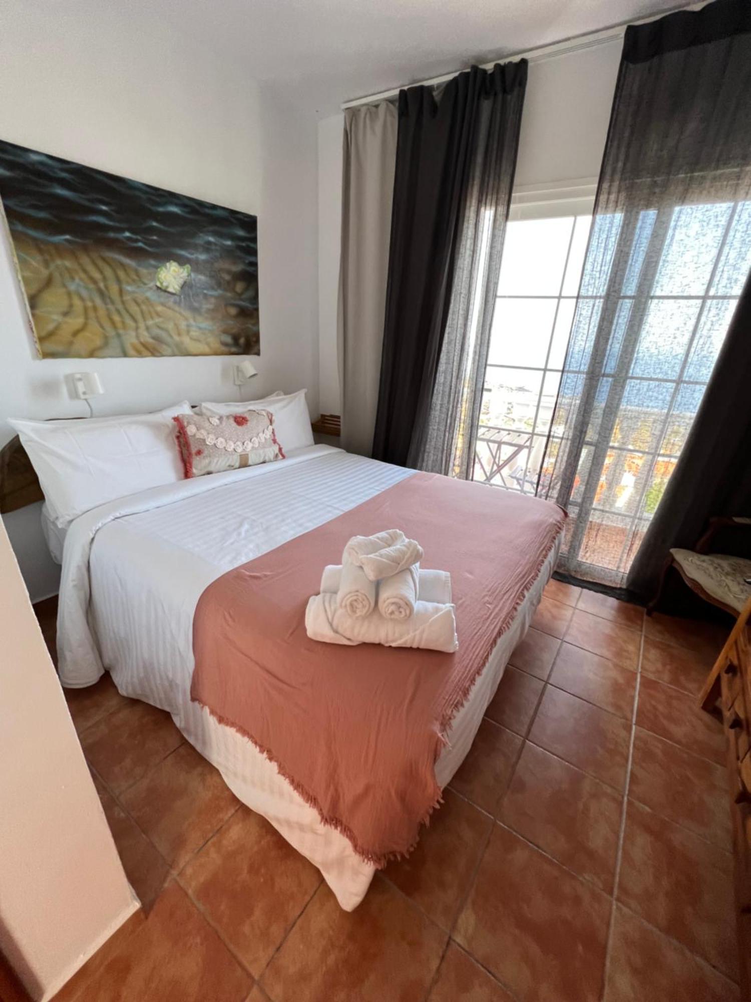 Geko Hotels Los Llanillos 外观 照片